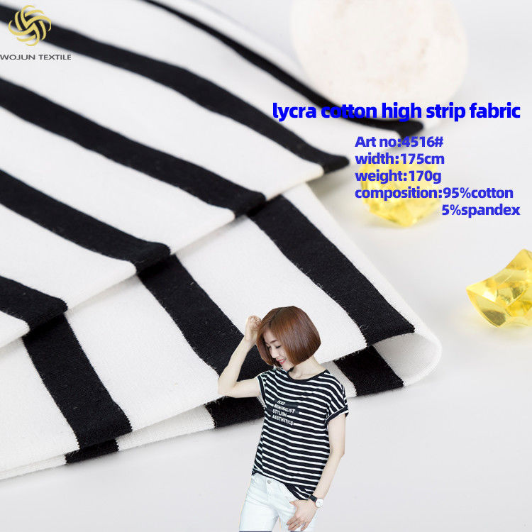 Tissu de T-shirt simple respirant et confortable et propre à la peau