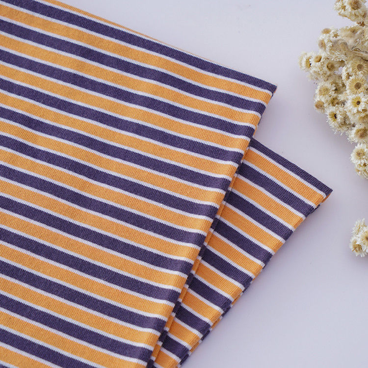 Tissu à rayures de haute qualité, doux et propre à la peau, pour t-shirt