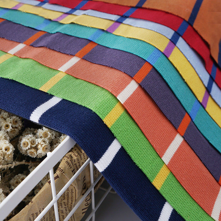 21S fils teints bandes tricotés Tissu souple Lycra coton pour textile domestique