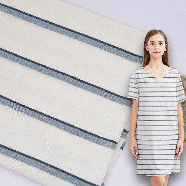 Tissu tricoté à rayures simples, confortables et lisses pour le port occasionnel