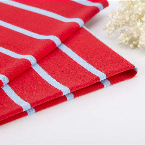 Tissu en coton rayé absorbant l'humidité et respirant Texture confortable pour T-shirt