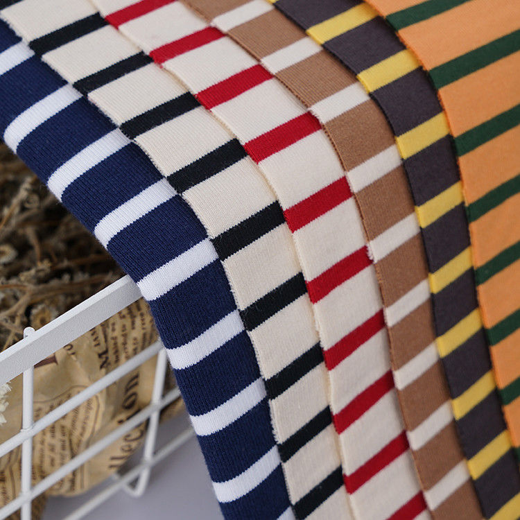 Prise en charge de la personnalisation et de la peau Confortable Tissu tricoté rayé pour le tissu français