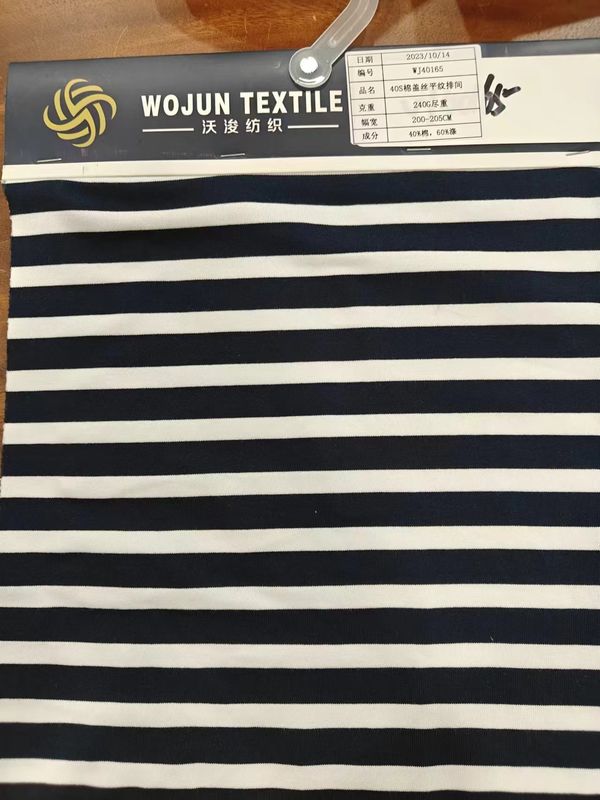 Tissu à rayures pour T-shirt
