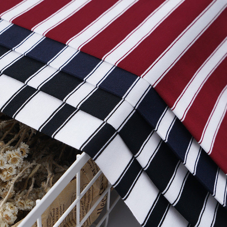 Bonne texture et à la mode Facile à entretenir Tissu tricoté rayé pour T-shirt