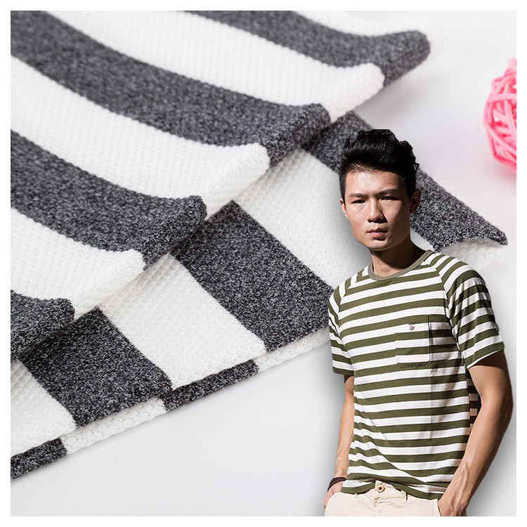 Résistant à la transpiration et à l' absorption de la sueur, à la mode, facile à entretenir, tissus tricotés rayés pour polo