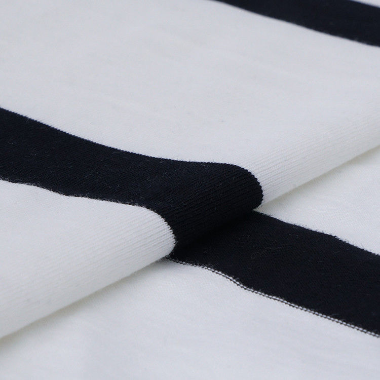 Tissu tricoté à rayures doux et durable, confortable et adapté à la peau