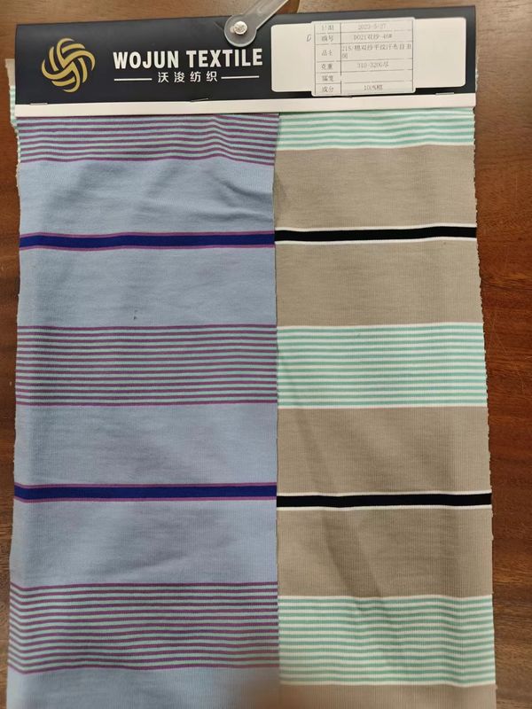 Tissu tricoté à rayures doux et confortable et respirant pour t-shirt décontracté