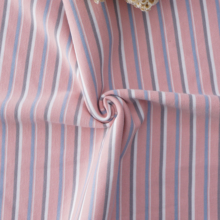 Tissu teinté en fil, confortable, respirant et doux, tissus tricotés rayés pour T-shirt.