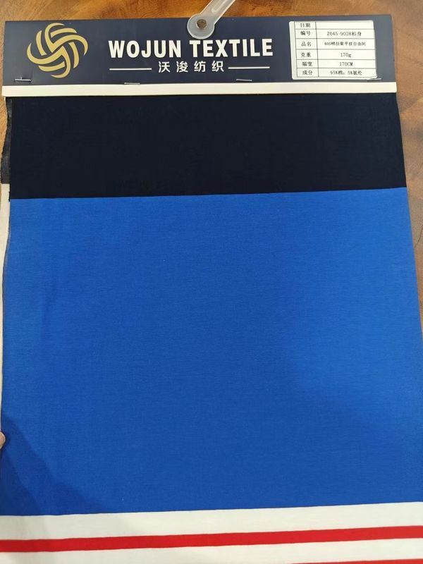 Tissu tricoté à rayures doux et absorbant l'humidité et propre à la peau pour T-shirt