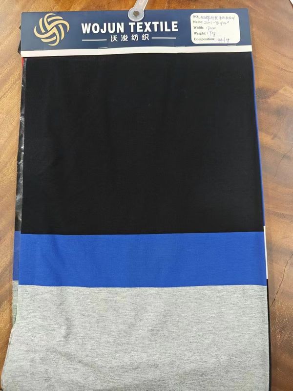 Tissus tricotés rayés pour les vêtements