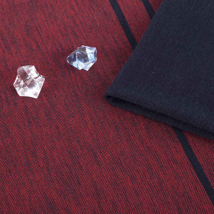 Tissus tricotés rayés pour les vêtements