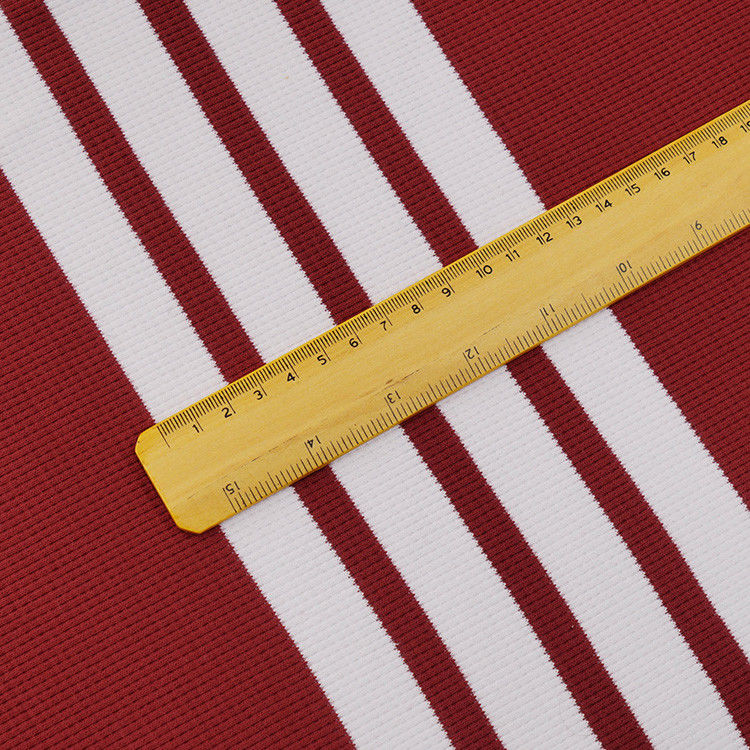 Tissu tricoté à rayures confortable et absorbant l'humidité pour les vêtements de sport