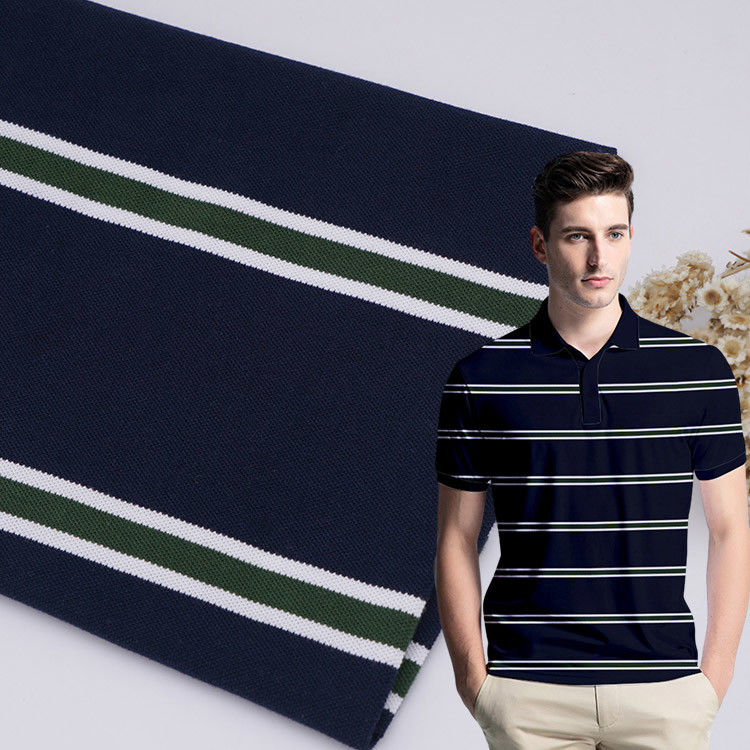 Tissu tricoté rayé résistant à l'humidité et durable pour vêtements à texture unique
