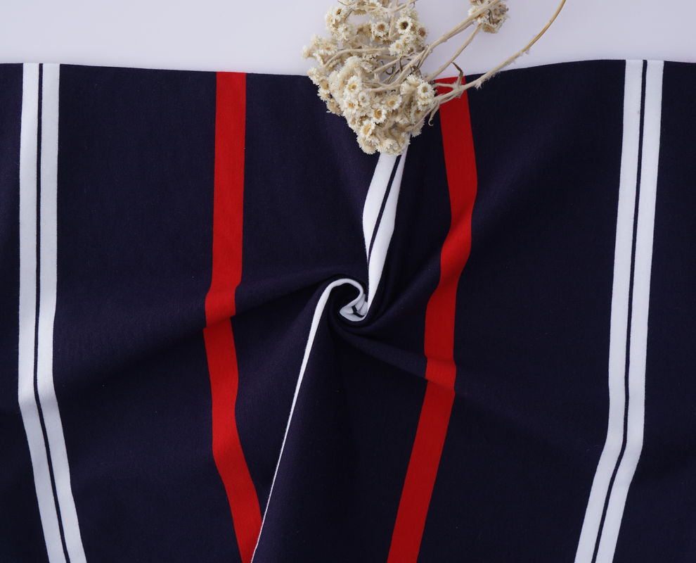 Tissu tricoté à rayures naturel et écologique pour polo