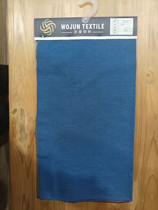 Tissu tricoté à rayures doux et confortable pour la chemise polo