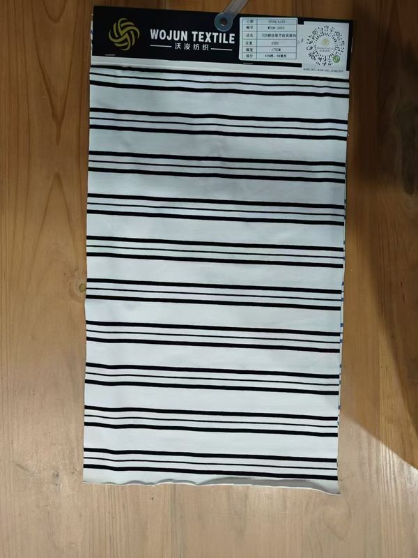 Facile à entretenir et doux Tissu de matériau rayé de haute qualité pour le port occasionnel