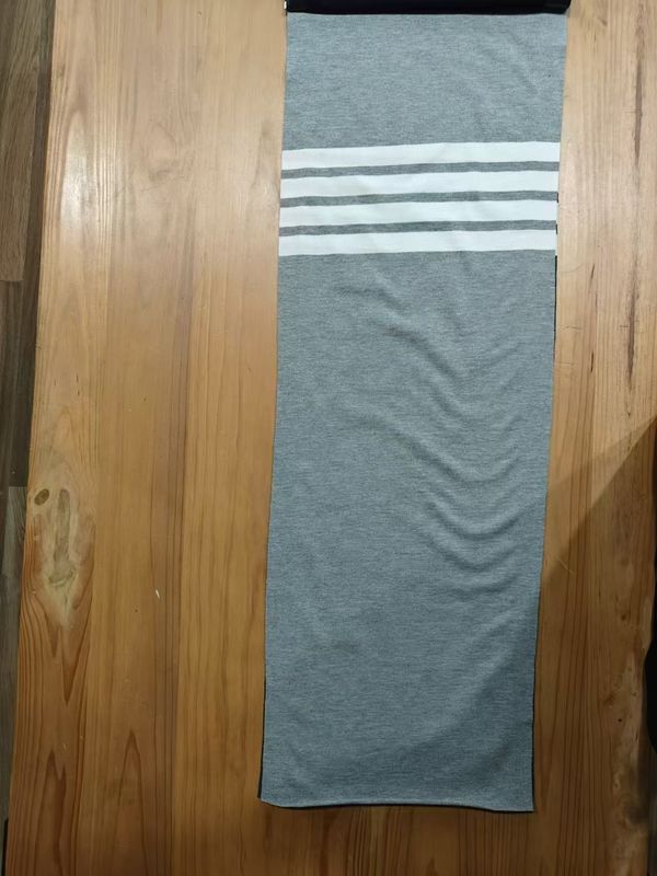 Fabrique à rayures durable et résistant à l'usure et confortable pour polo
