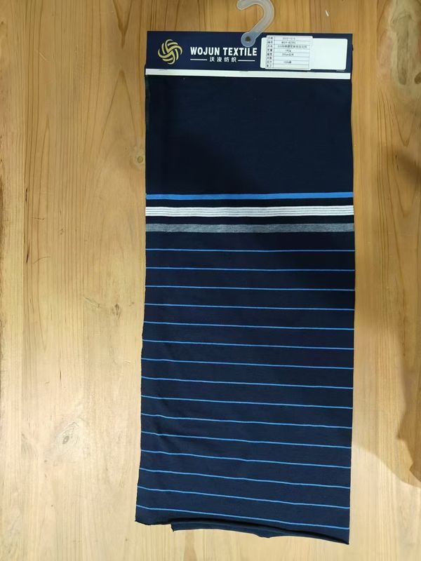 Tissu de t-shirt à rayures résistant à l'humidité et au style