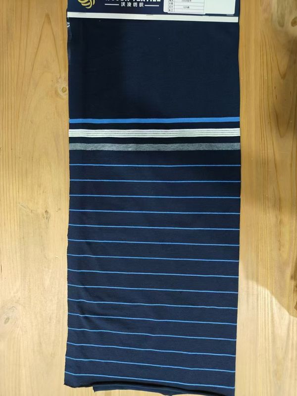 Tissu de t-shirt à rayures résistant à l'humidité et au style