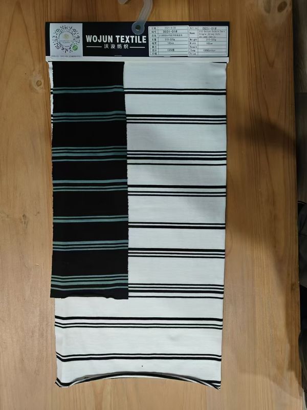 Tissu simple et doux et confortable en t-shirt à rayures