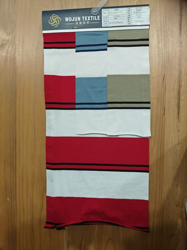 Pas facile à déformer et respirant et élastique Tissu tricoté rayé pour T-shirt
