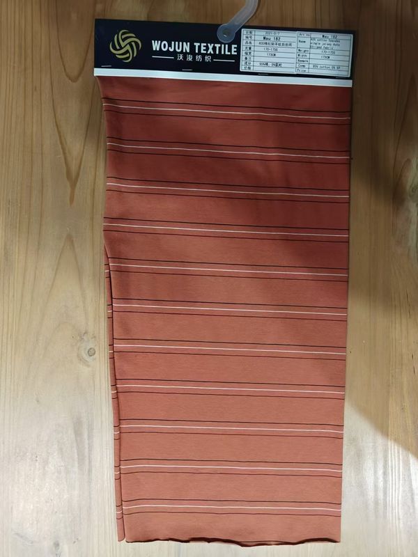 Tissu tricoté à rayures confortable et élégant pour le T-shirt