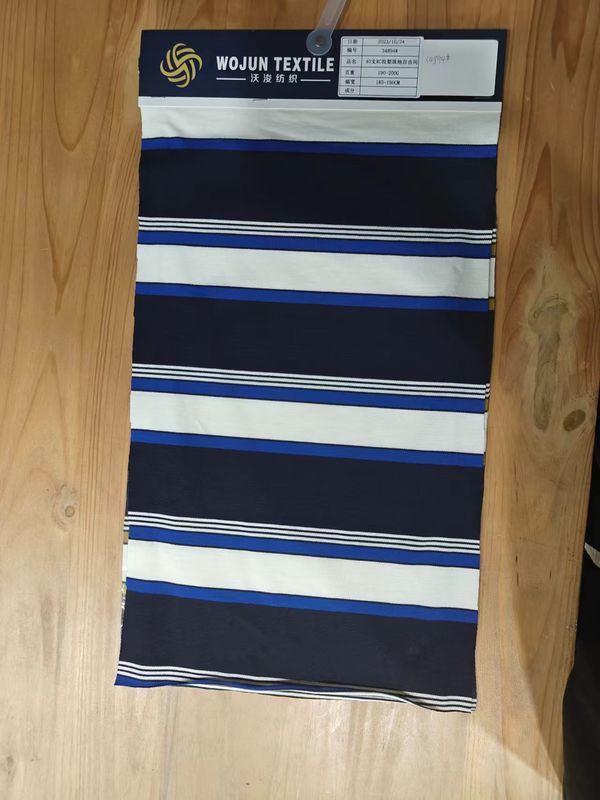 Tissu tricoté à rayures durable et confortable et propre à la peau pour polo