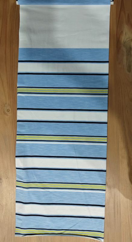 Tissu tricoté à rayures doux et doux pour T-shirt