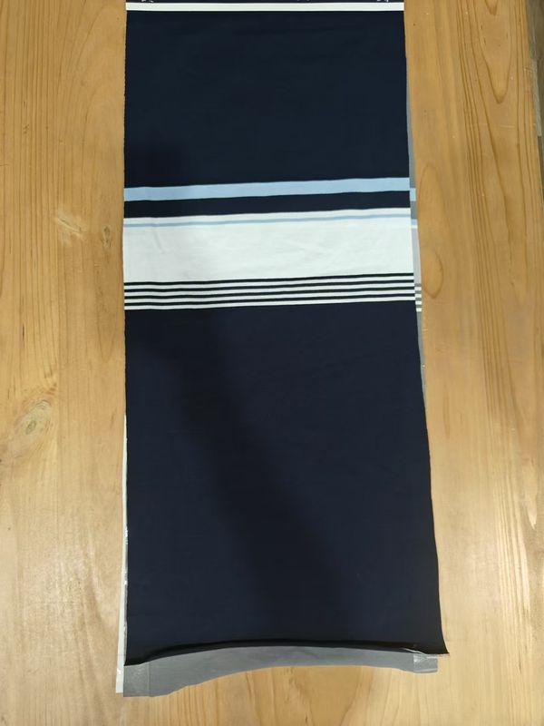 Environnemental et à la mode et durable et doux Tissu tricoté à rayures pour le port occasionnel