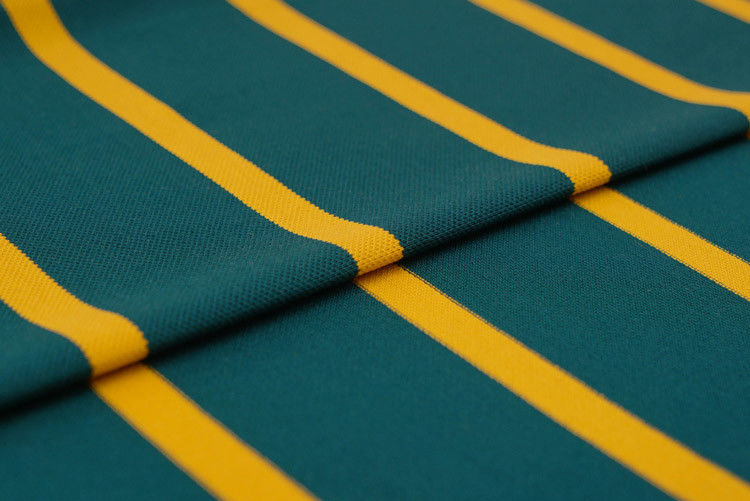 Des tissus en coton en tricot pour chemise polo