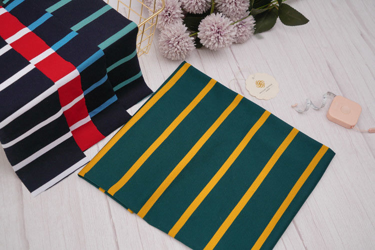 Des tissus en coton en tricot pour chemise polo