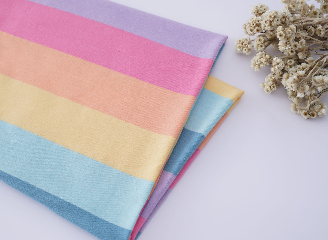 Tissu tricoté à rayures naturel et sain pour t-shirt