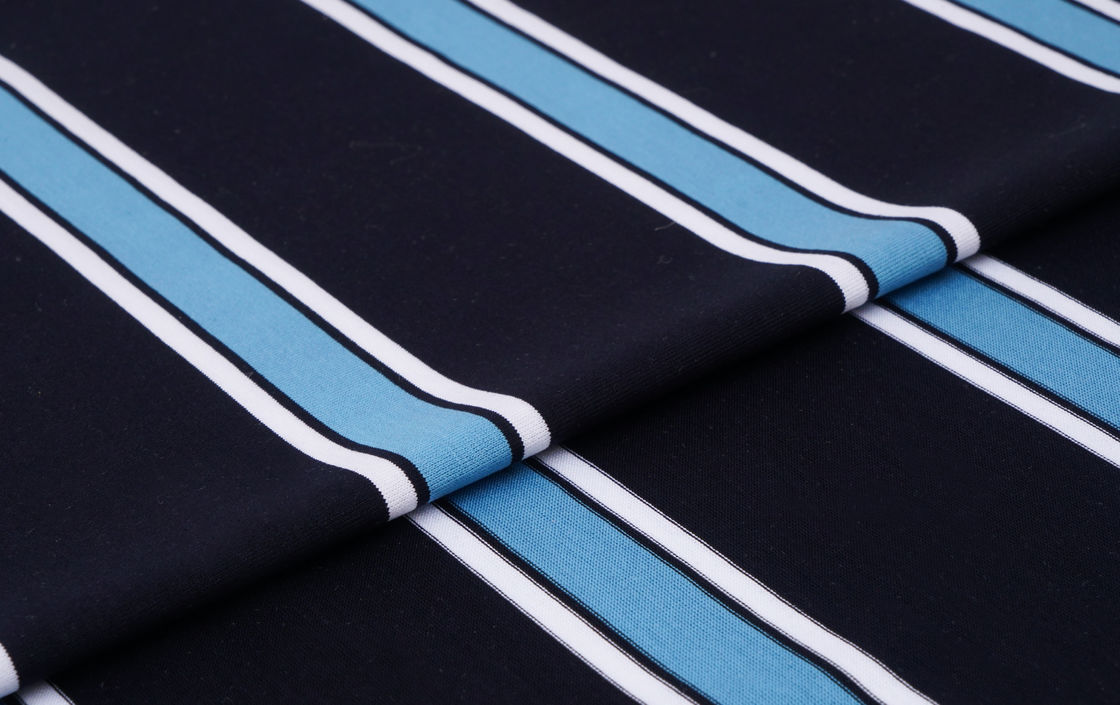 Tissu tricoté hygroscopique à rayures confortable et sain pour la peau