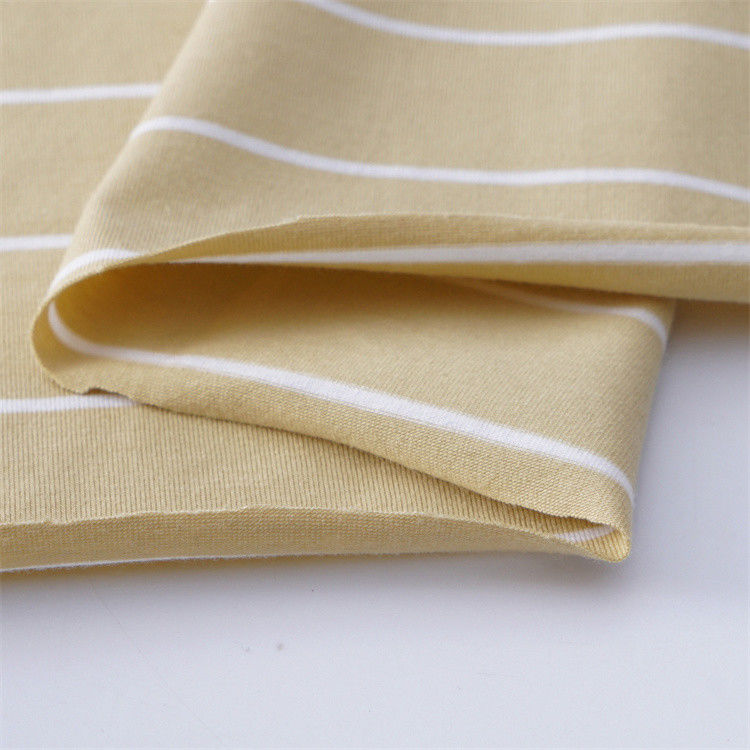 Naturel facile à entretenir et confortable Tissu de matériau rayé simple pour un usage occasionnel