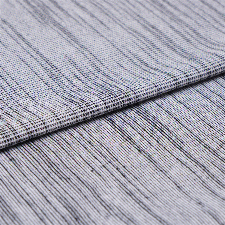 Tissu tricoté à rayures confortable et doux, léger et adapté à la peau