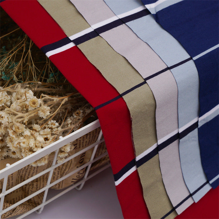 Facile à entretenir et respirant résistant à l'usure et durable Tissu tricoté rayé pour polo