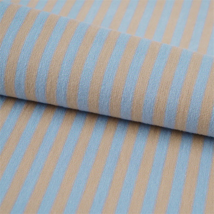 Tissu tricoté à rayures durable, confortable, lisse et sain, pour une utilisation occasionnelle