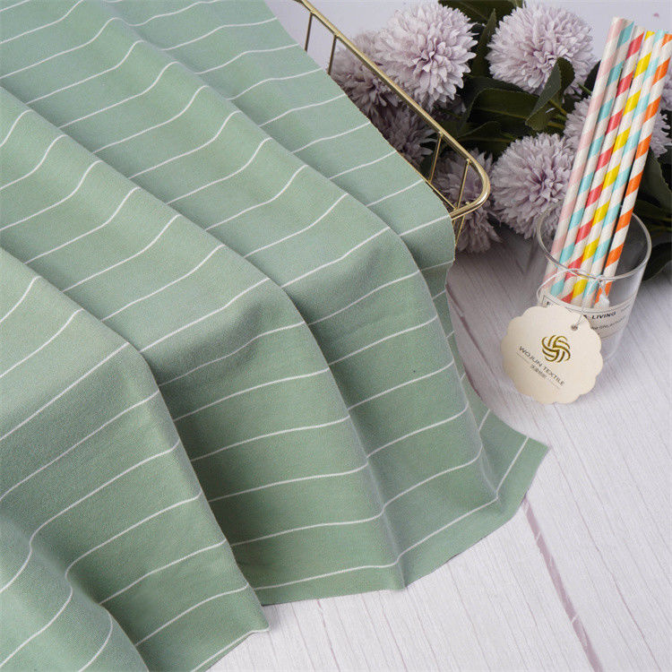 Tissu tricoté à rayures confortable et lisse pour t-shirt