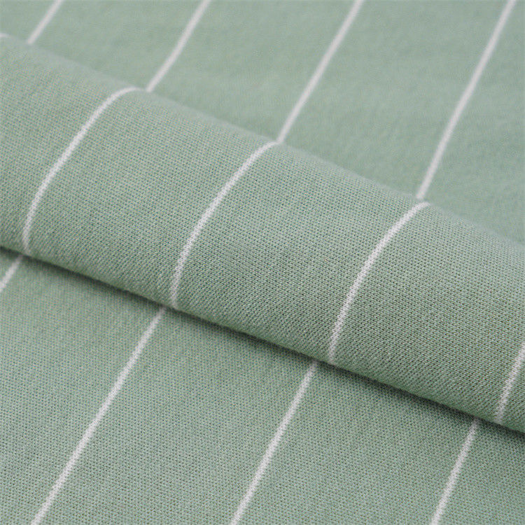 Tissu tricoté à rayures confortable et lisse pour t-shirt