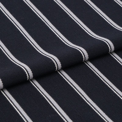 Matériau rayé adapté à la peau Tissu spandex modale Texture pour pyjama