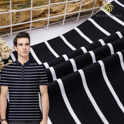 Un bon prix. Le tissu de T-shirt du coton 100 a barré le matériel mou 175gsm pour les textiles à la maison en ligne