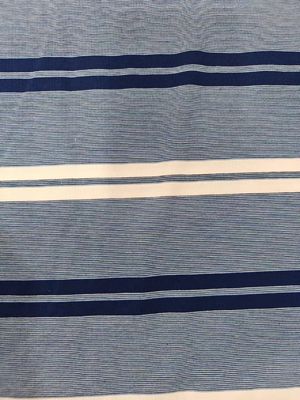 Un bon prix. Tissu tricoté à rayures lisses et écologiques pour combinaisons de sport en ligne