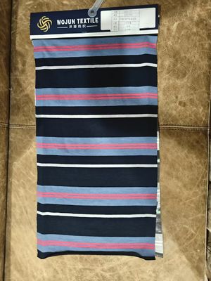 Un bon prix. Tissu de matériau à rayures confortable et lisse pour le port occasionnel en ligne