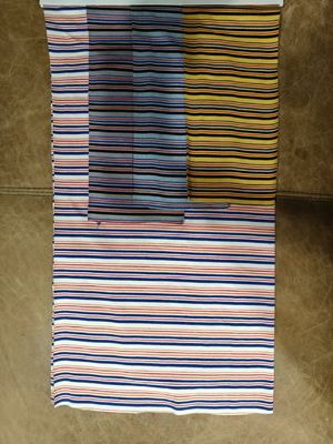 Tissu à rayures respirant et hydratant et confortable pour T-shirt