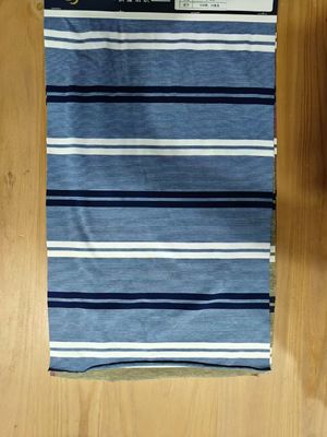 Un bon prix. Tissu à rayures respirant et confortable et propre à la peau en ligne