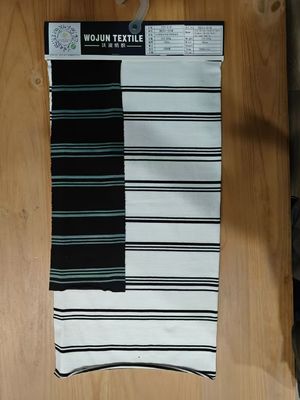 Tissu simple et doux et confortable en t-shirt à rayures
