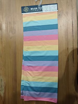 Un bon prix. Tissu de t-shirt à rayures élastiques naturels et respirants et durables en ligne