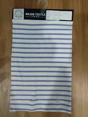 Tissu tricoté à rayures doux et confortable pour un usage occasionnel