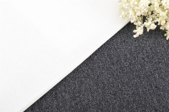 Tissu de T-shirt en coton élastique doux et confortable durable pour le port occasionnel