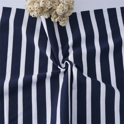 Tissu de t-shirt à rayures naturel et simple et confortable